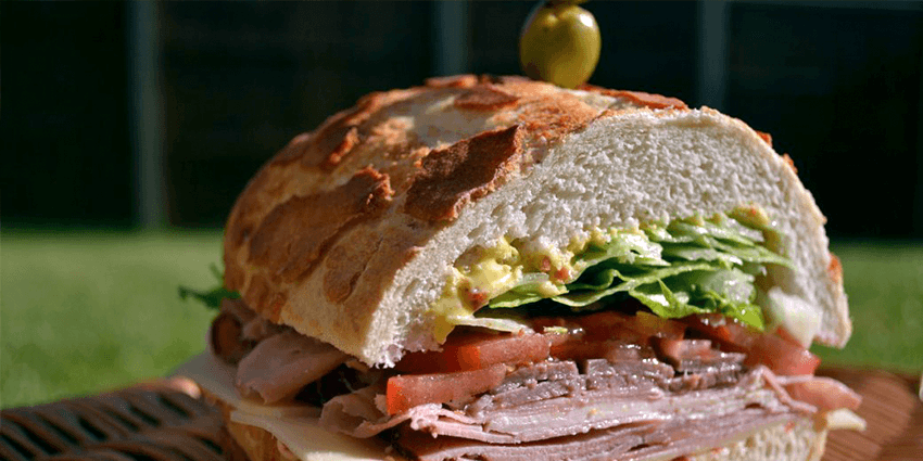 5 любимых сэндвичей Америки, которые придумали почти 100 лет назад!