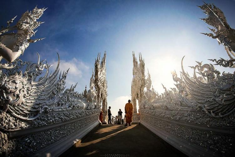 Ват Ронг Кхун: Белый храм в Таиланде