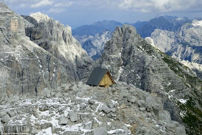 Бесплатный отель с видом на Альпы