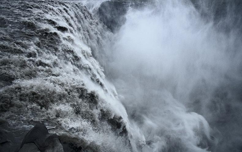 Деттифосс, Исландия - самый большой водопад в Европе