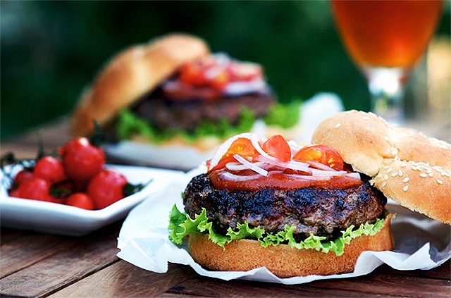 15 необычайно красивых и вкусных гамбургеров
