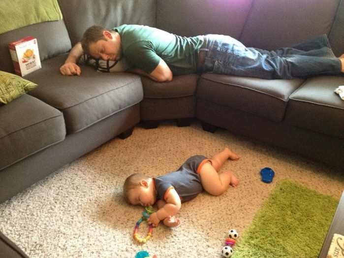 20 доказательств, что ребенок может заснуть где угодно :)