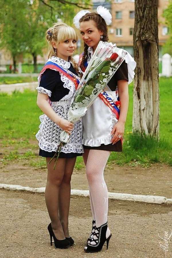Красивые выпускницы в школьной форме (65 фото)