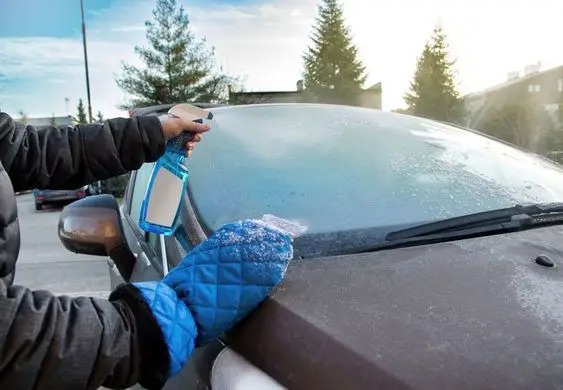 5 простых способов, чтобы замерзшие автомобильные стекла стали историей!
